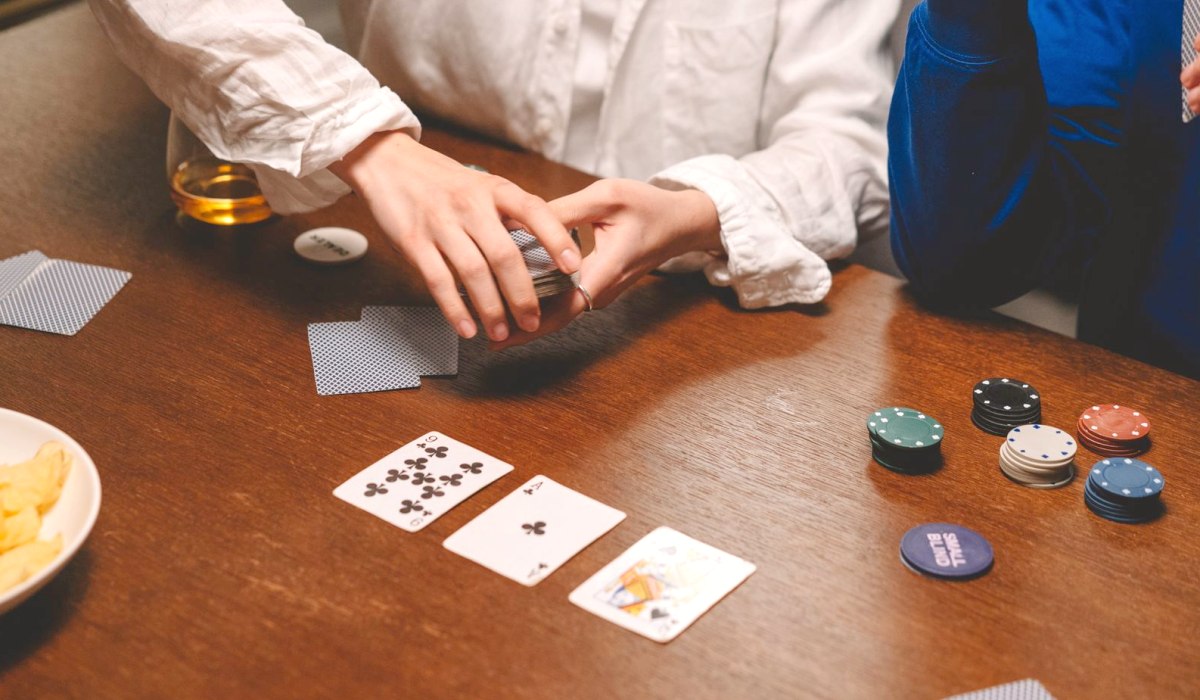 https://www.reddit.com/r/poker/comments/1vfdfk4/hustler_casino_los_angeles_did_hustler_nix_player/ - Hustler Casino玩家卡被无视？洛杉矶