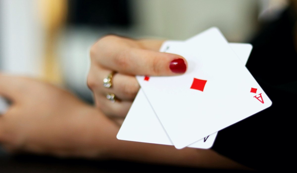 https://www.reddit.com/r/poker/comments/1vgcb0o/ill_tell_you_the_truth/ - 德扑心态修炼：别让坏运气定义你的牌局