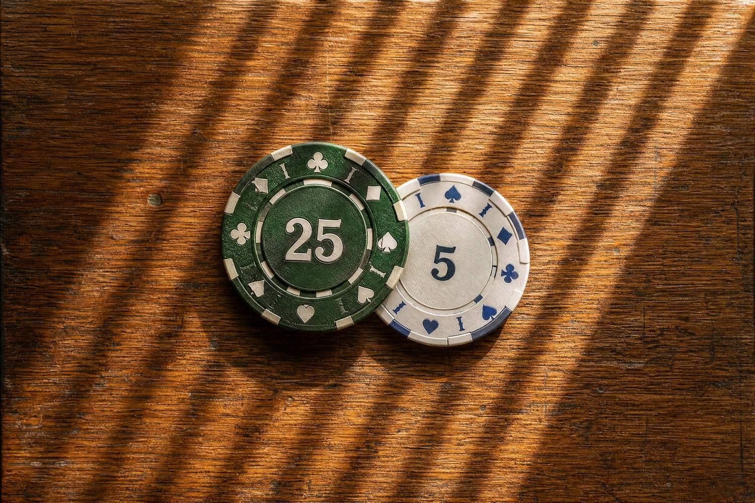 扑克直播格局生变：PokerGO迎来强劲对手，对国内观众意味着什么（实战示例）